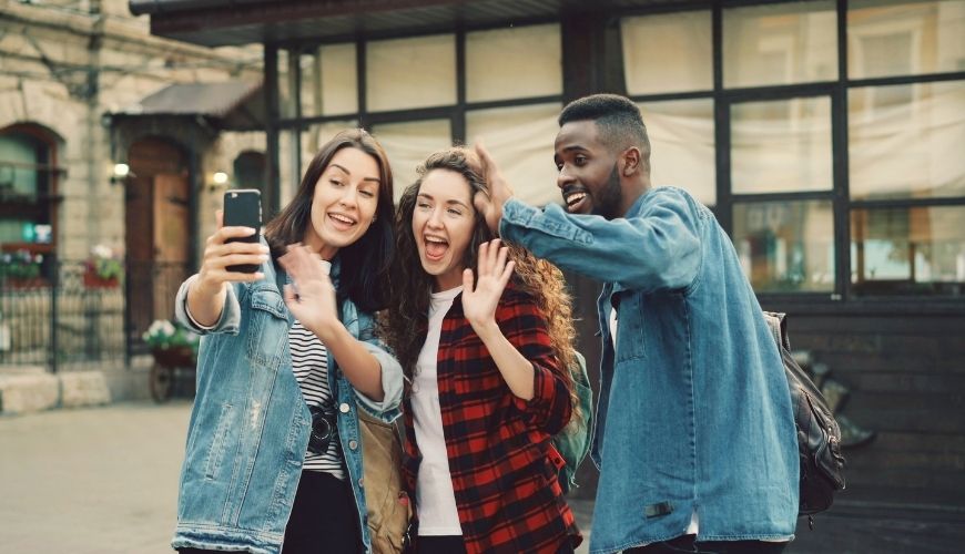 Empowering students through social media 01