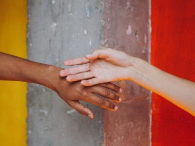 Crossing Borders, Connecting Hearts: Empowering Intercultural Communication